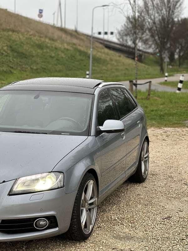 Grijs Gebruikt 2010 Audi A3 Proline Stationwagen | € 5.745 (Goede deal) - Afbeelding 1/4