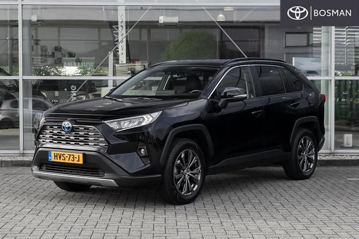 Zwart Occasion 2023 Toyota RAV4 Style SUV | € 41.350 (Eerlijke prijs) - Afbeelding 1/4