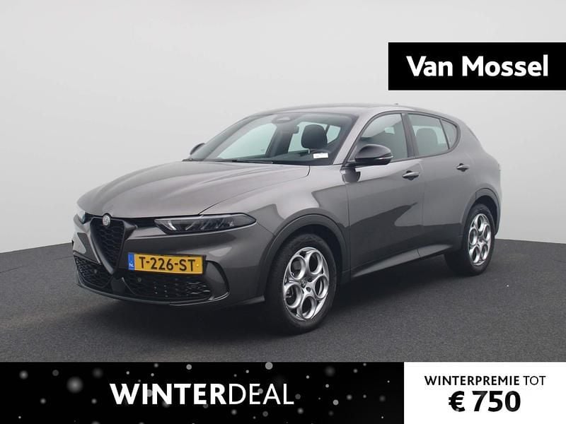 Grijs Occasion 2023 Alfa Romeo Tonale Sprint SUV | € 30.940 (Eerlijke prijs) - Afbeelding 1/4