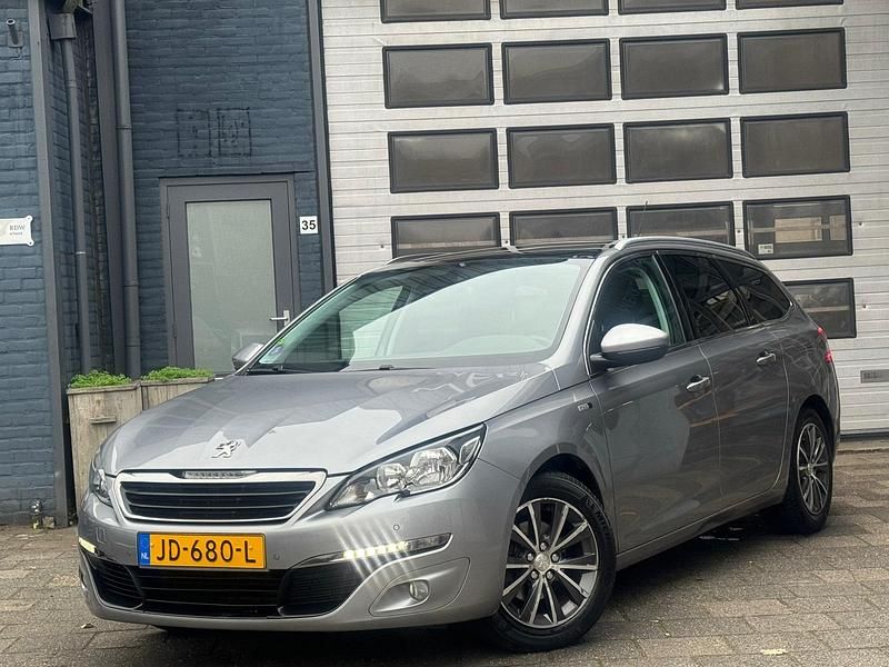Grijs Occasion 2016 Peugeot 308 Style Stationwagen | € 8.495 (Eerlijke prijs) - Afbeelding 1/4