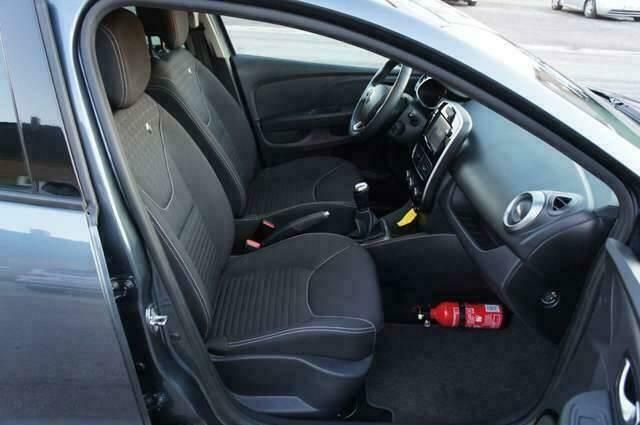 Occasion Renault Clio IV LIMITED 88 PK (64 kW) 2017 Grijs Sedan