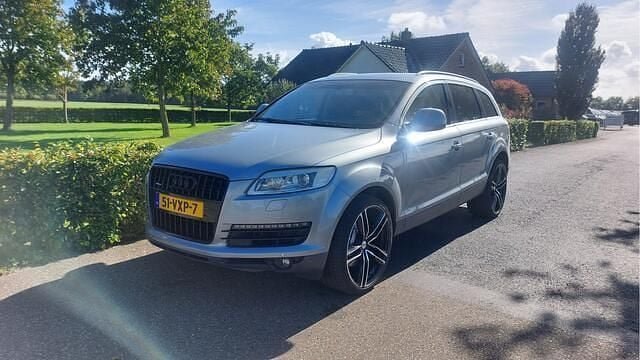 Grijs Gebruikt 2007 Audi Q7 SUV | € 5.500 (Super prijs) - Afbeelding 1/4