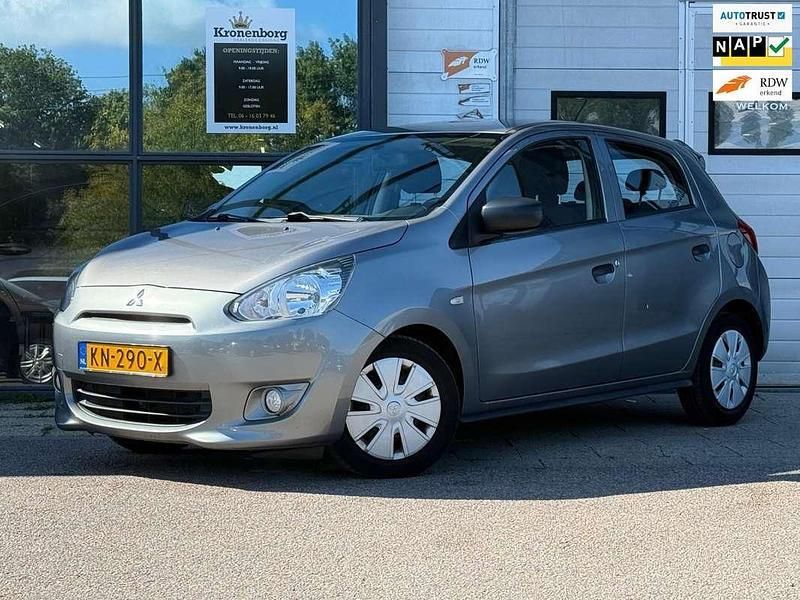 Grijs Gebruikt 2016 Mitsubishi Space Star Intense Hatchback | € 5.950 (Goede deal) - Afbeelding 1/4