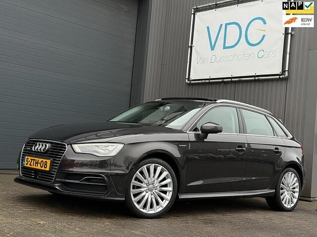 Bruin Occasion 2015 Audi A3 Sportback Ambition Hatchback | € 15.650 (Eerlijke prijs) - Afbeelding 1/4