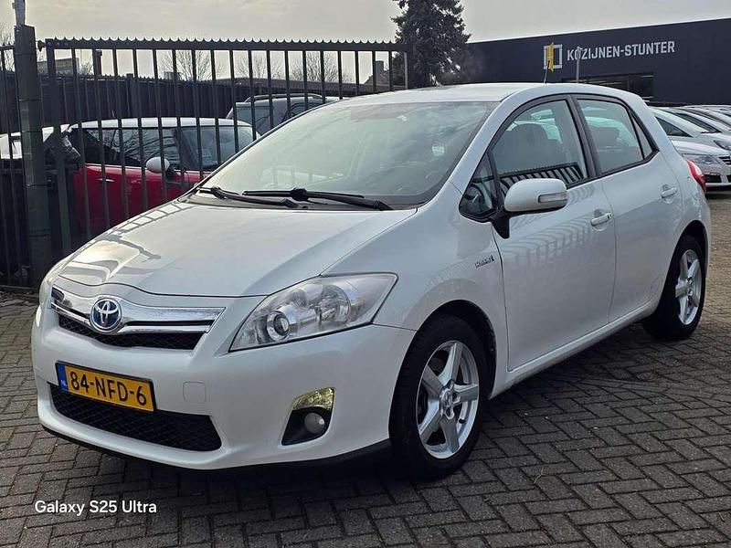 Occasion Toyota Auris Hybrid Executive 99 PK (72 kW) 2010 Wit Hatchback