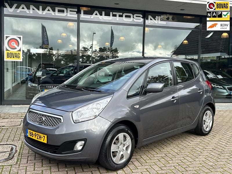 Grijs Gebruikt 2011 Kia Venga Hatchback | € 3.749 (Eerlijke prijs) - Afbeelding 1/4