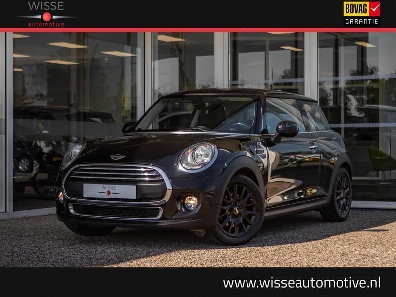 Zwart Gebruikt 2016 Mini Cooper Business Hatchback | € 13.945 (Duur) - Afbeelding 1/4