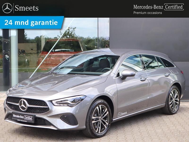 Grijs Gebruikt 2025 Mercedes CLA250 Shooting Brake Edition Stationwagen | € 42.555 (Eerlijke prijs) - Afbeelding 1/4