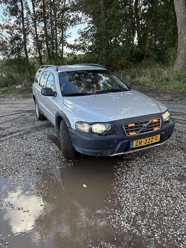 Grijs Gebruikt 2003 Volvo XC70 Comfort SUV | € 2.700 (Super prijs) - Afbeelding 1/4