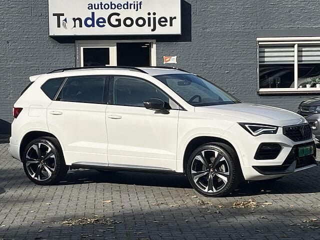 Wit Gebruikt 2024 Cupra Ateca SUV | € 41.900 (Eerlijke prijs) - Afbeelding 1/4