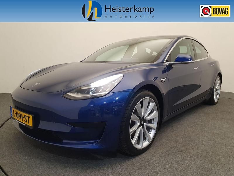 Blauw Gebruikt 2020 Tesla Model 3 Standard Range Sedan | € 18.950 (Goede deal) - Afbeelding 1/4