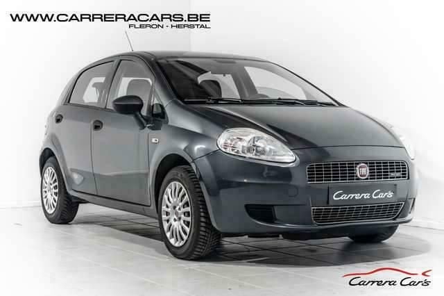 Zilver Gebruikt 2009 Fiat Punto Hatchback | € 2.990 - Afbeelding 1/4