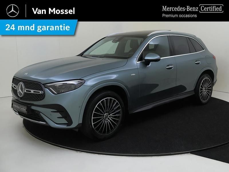 Groen Gebruikt 2025 Mercedes GLC400d AMG line SUV | € 77.945 (Duur) - Afbeelding 1/4