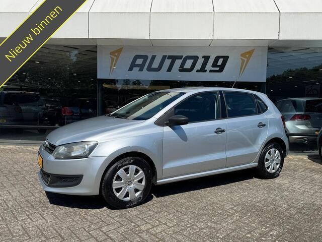 Grijs Gebruikt 2012 VW Polo Hatchback | € 5.919 (Eerlijke prijs) - Afbeelding 1/3