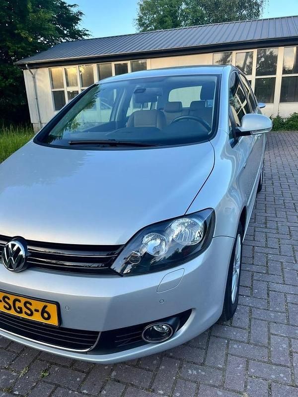 Gebruikt 2011 VW Golf Plus Cross MPV | € 8.250 (Eerlijke prijs) - Afbeelding 1/4
