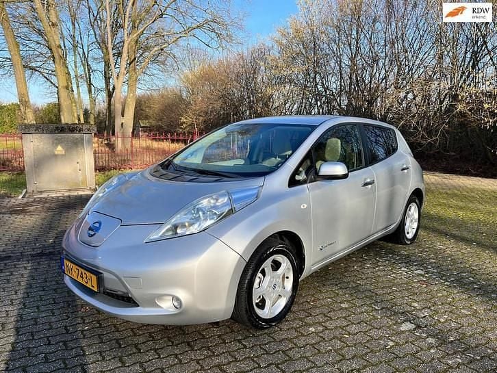 Occasion 2013 Nissan Leaf Base Hatchback | € 3.999 (Eerlijke prijs) - Afbeelding 1/4