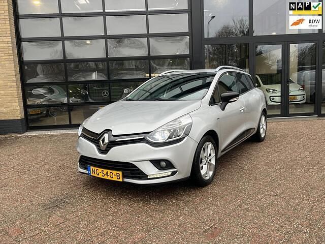 Grijs (metallic) Gebruikt 2017 Renault Clio GrandTour LIMITED Stationwagen | € 7.950 (Goede deal) - Afbeelding 1/4