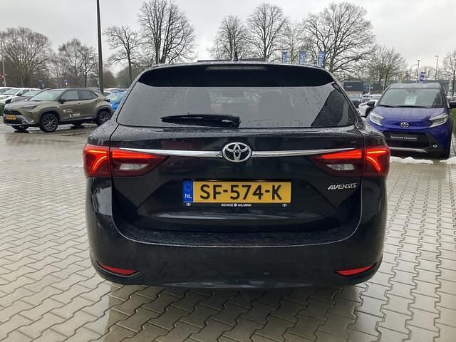 Occasion Toyota Avensis Executive 147 PK (108 kW) 2017 Zwart Stationwagen
