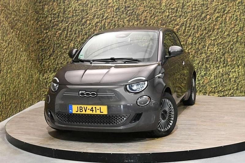 Bruin Gebruikt 2021 Fiat 500e Icon Hatchback | € 13.950 (Goede deal) - Afbeelding 1/3