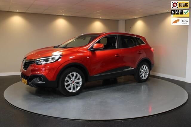 Rood Gebruikt 2017 Renault Kadjar Intens SUV | € 9.940 (Goede deal) - Afbeelding 1/4