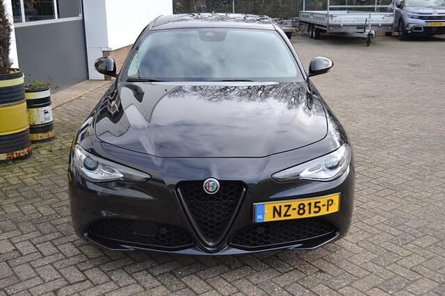 Occasion Alfa Romeo Giulia Super 200 PK (147 kW) 2017 Zwart (metallic) Sedan