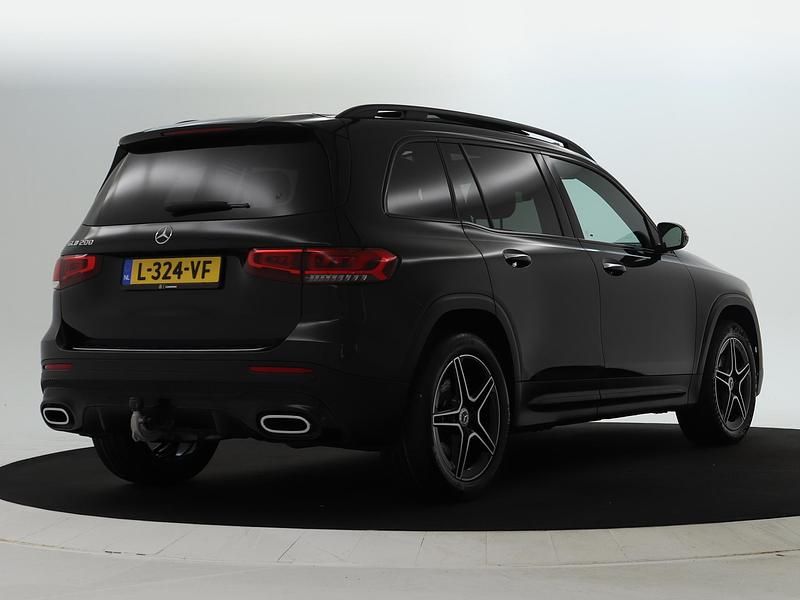 Occasion Mercedes GLB200 Business 163 PK (119 kW) 2021 Donker kosmoszwart metaalkleur metallic SUV