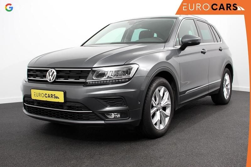 Grijs Gebruikt 2020 VW Tiguan Highline SUV | € 25.490 (Super prijs) - Afbeelding 1/4