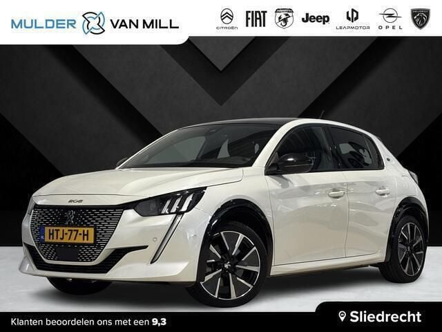 Wit Gebruikt 2021 Peugeot e-208 GT Hatchback | € 20.945 (Duur) - Afbeelding 1/4