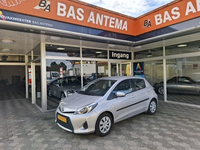 Grijs Gebruikt 2013 Toyota Yaris Hatchback | € 12.950 (Eerlijke prijs) - Afbeelding 1/4