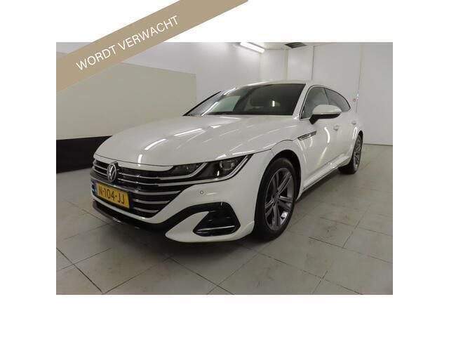 Wit Gebruikt 2021 VW Arteon Business+ Stationwagen | € 25.640 (Eerlijke prijs) - Afbeelding 1/4