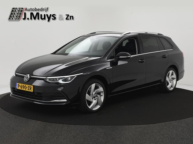 Zwart Gebruikt 2021 VW Golf VIII Style Stationwagen | € 24.885 (Eerlijke prijs) - Afbeelding 1/4