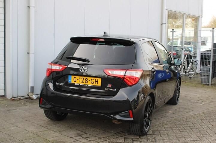 Occasion Toyota Yaris Hybrid Sport 2019 Zwart (metallic) Hatchback