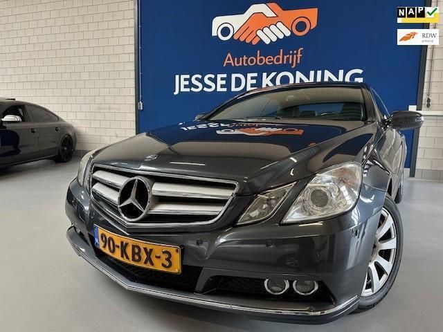 Grijs Gebruikt 2009 Mercedes E250 Avantgarde Coupé | € 8.950 (Iets duurder) - Afbeelding 1/4
