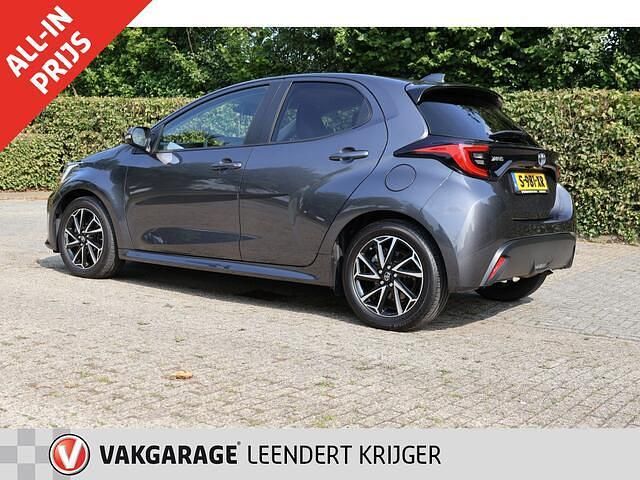 Occasion Toyota Yaris 92 PK (67 kW) 2023 Grijs Hatchback
