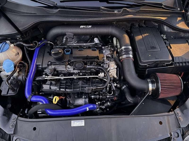 Zwart Gebruikt 2011 VW Golf R Stationwagen | € 17.500 (Duur) - Afbeelding 1/4