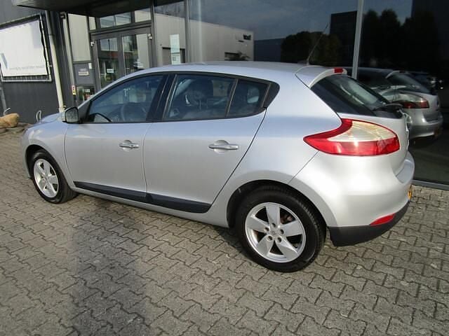 Occasion Renault Mégane III Dynamique 112 PK (82 kW) 2010 Grijs Hatchback