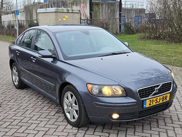Occasion Volvo S40 Kinetic 125 PK (91 kW) 2006 Grijs Sedan