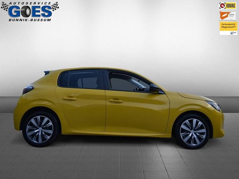 Occasion Peugeot 208 Active 2025 Geel Hatchback
