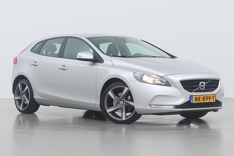 Grijs Gebruikt 2012 Volvo V40 Stationwagen | € 9.400 (Eerlijke prijs) - Afbeelding 1/1
