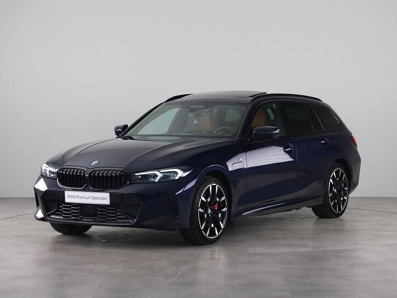 Occasion BMW 330e Comfort Edition 292 PK (214 kW) 2025 Blauw Stationwagen