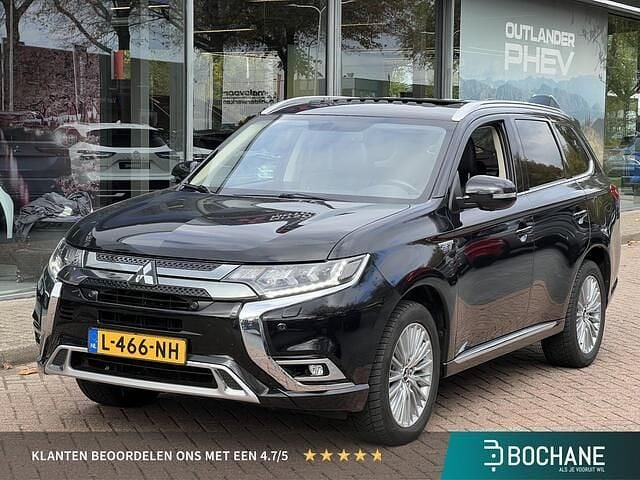 Zwart Gebruikt 2021 Mitsubishi Outlander Intense+ SUV | € 21.900 - Afbeelding 1/3
