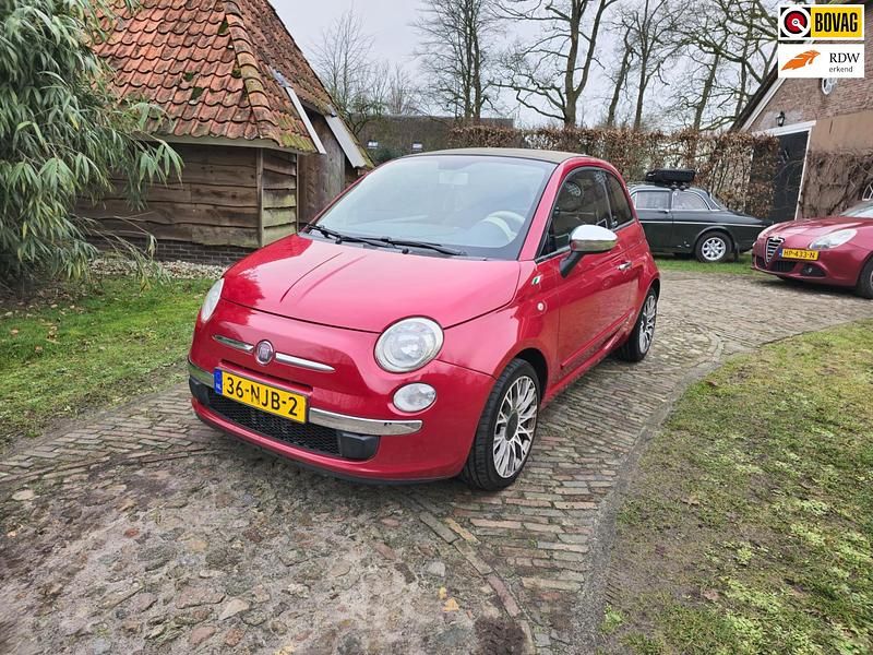 Rood Gebruikt 2010 Fiat 500C Lounge Cabriolet | € 4.450 (Eerlijke prijs) - Afbeelding 1/3