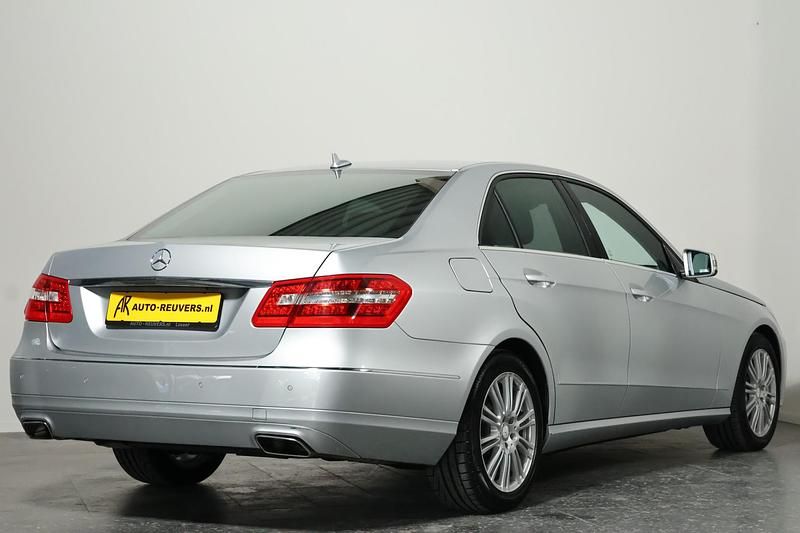 Occasion Mercedes E500 Avantgarde 387 PK (284 kW) 2009 Grijs (metallic) Sedan