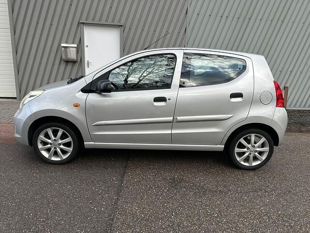 Occasion Suzuki Alto 68 PK (50 kW) 2012 Grijs (metallic) Hatchback