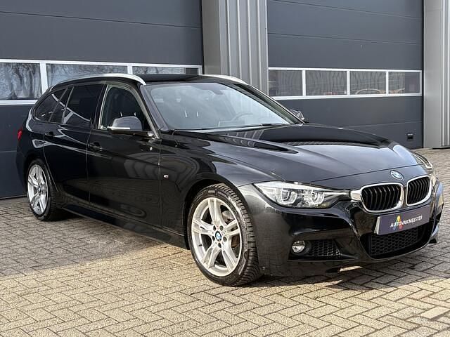Occasion BMW 318 M Sport 136 PK (100 kW) 2019 Zwart (metallic) Stationwagen