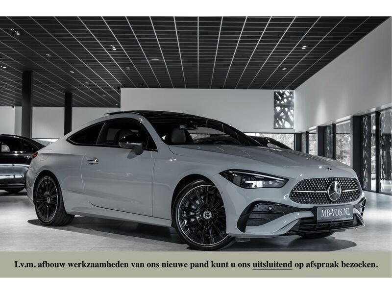 Grijs Gebruikt 2024 Mercedes CLE200 AMG Coupé | € 69.950 (Duur) - Afbeelding 1/4