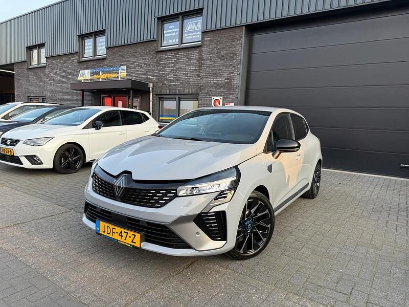 Occasion Renault Clio V Esprit Alpine 94 PK (69 kW) 2025 Grijs Hatchback