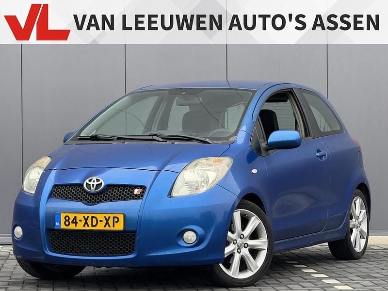 Blauw Occasion 2007 Toyota Yaris Hatchback | € 3.748 (Eerlijke prijs) - Afbeelding 1/4