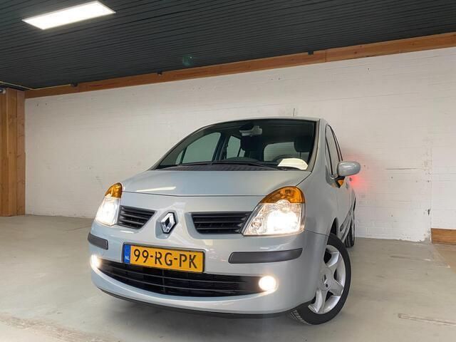 Grijs Gebruikt 2005 Renault Modus Luxe MPV | € 2.750 (Iets duurder) - Afbeelding 1/4