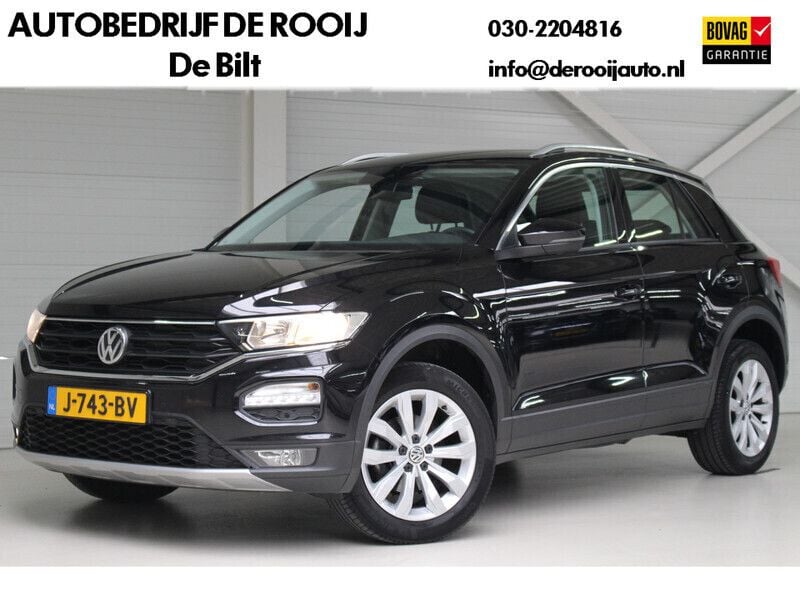 Zwart Gebruikt 2020 VW T-Roc Business SUV | € 19.795 (Eerlijke prijs) - Afbeelding 1/4